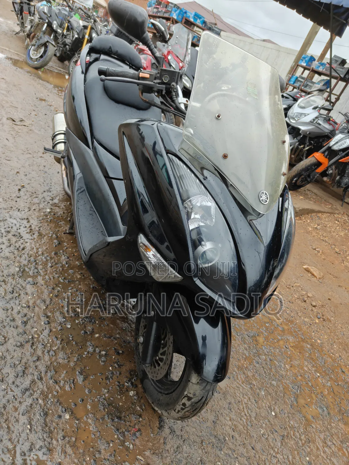 Yamaha Majesty 2012 Black