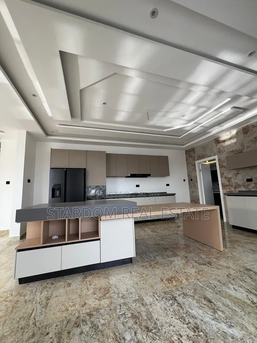 5bdrm Duplex in East Legon, Ability for sale