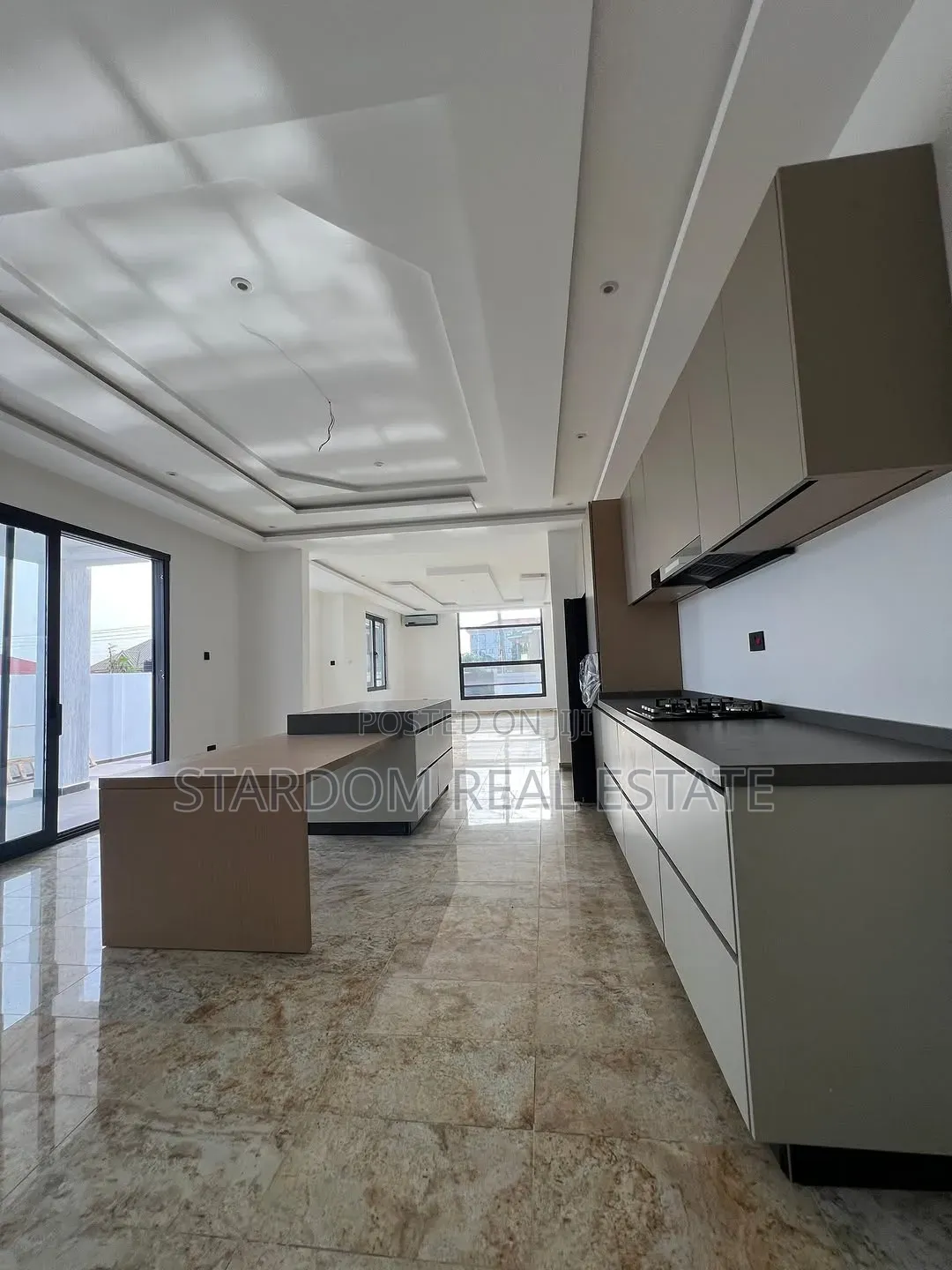 5bdrm Duplex in East Legon, Ability for sale