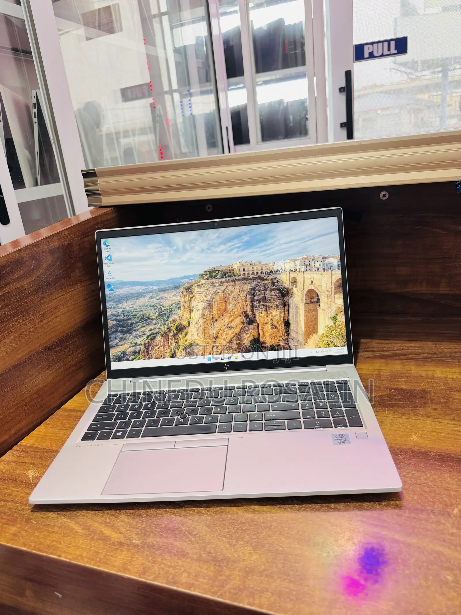 Laptop HP EliteBook 850 G8 16GB Intel Core i7 SSD 256GB