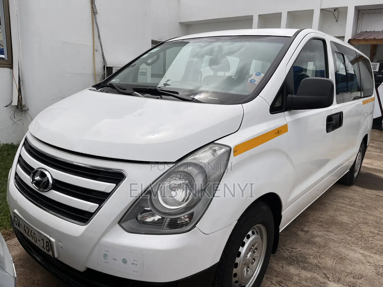 Hyundai H1 2018 White
