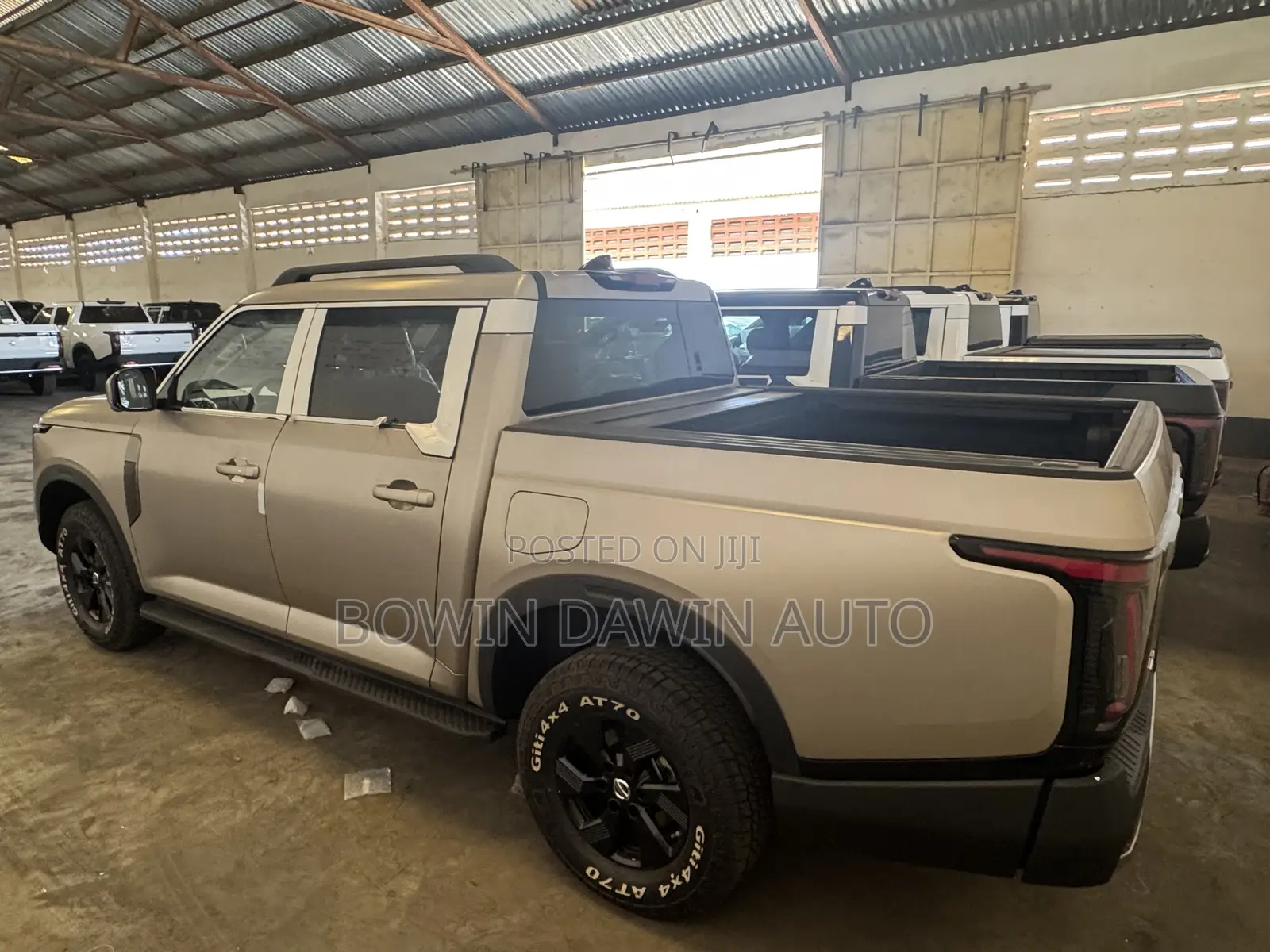 New Nissan Z9 2025 Gold