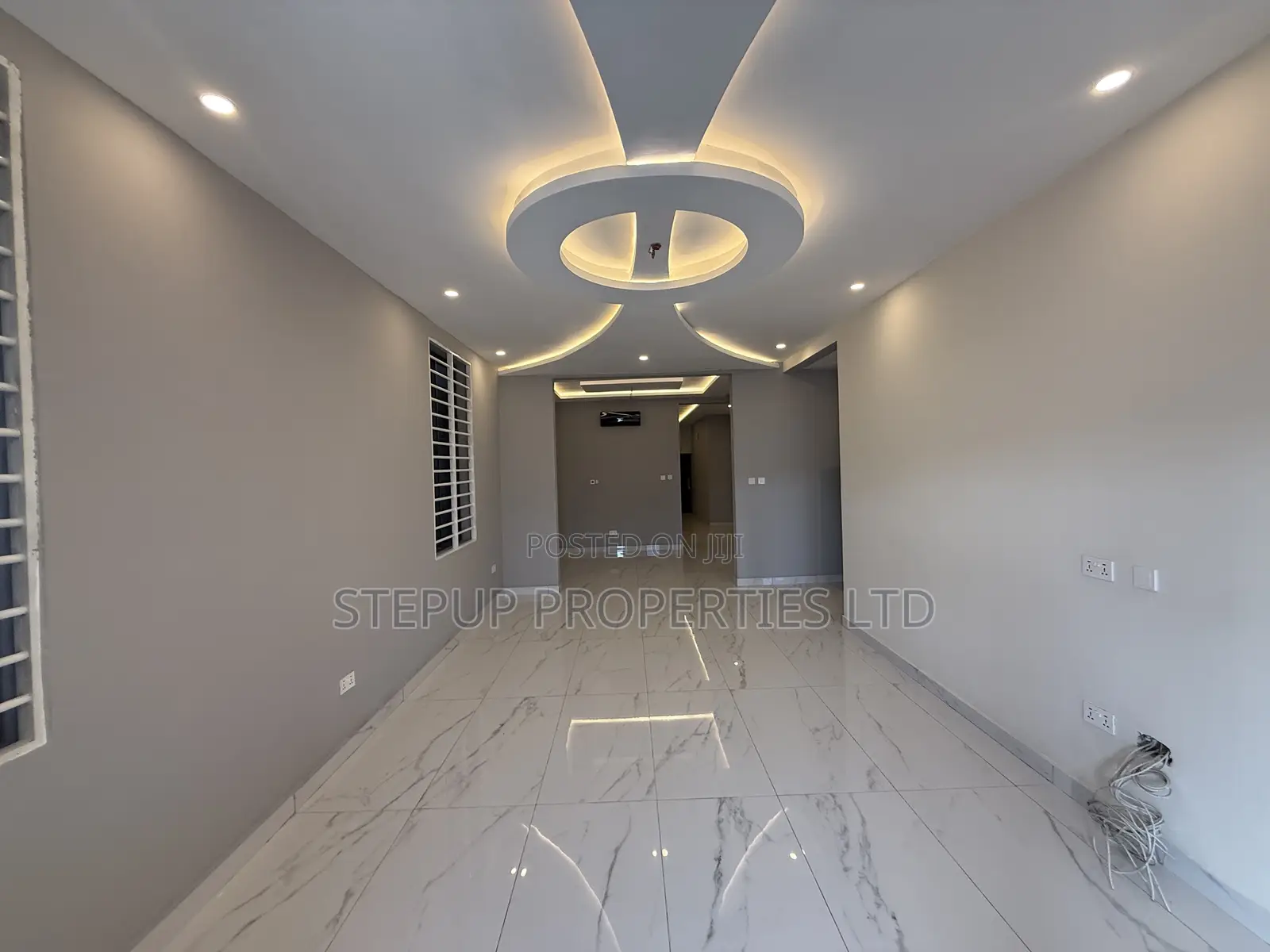5bdrm House in East Legon Hills for sale