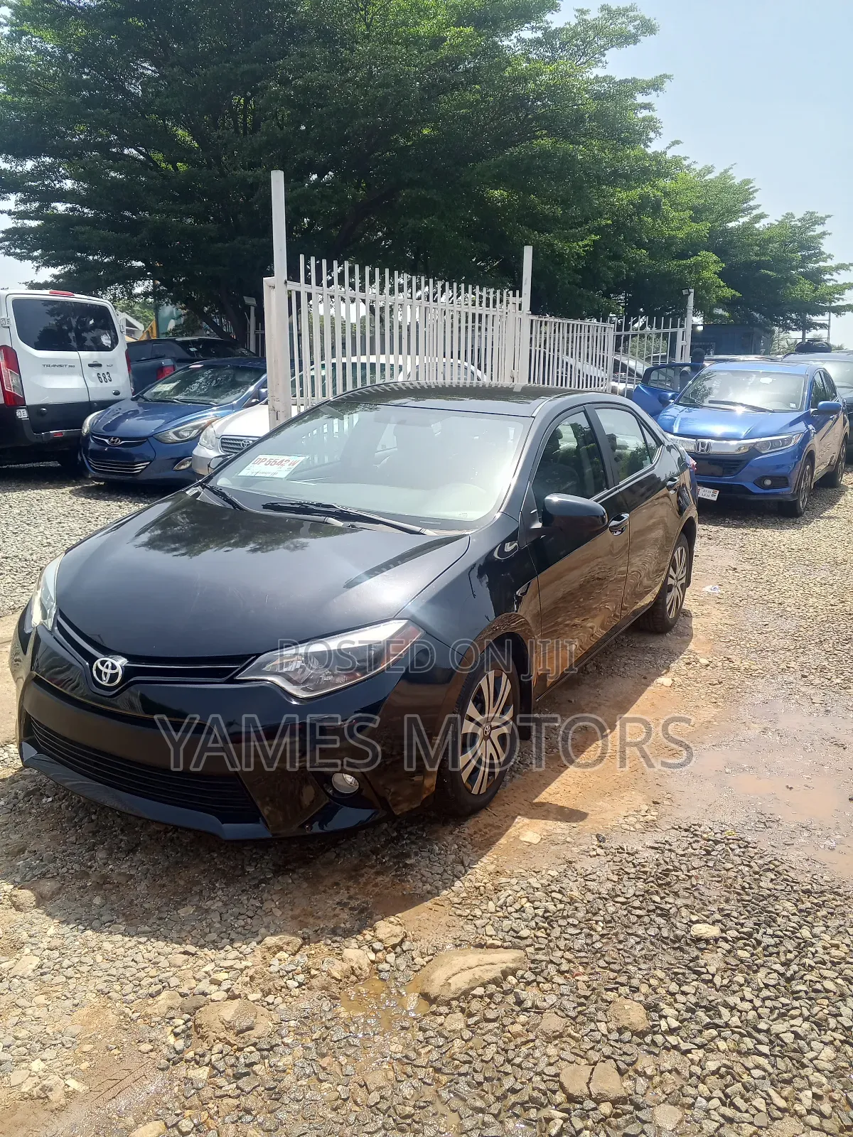 Toyota Corolla LE 4dr Sedan (1.8L 4cyl CVT) 2015 Black