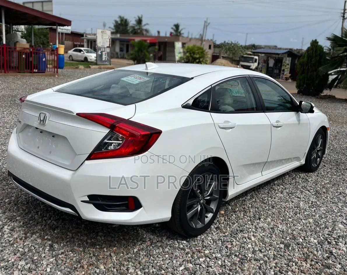 Honda Civic EX Sedan 2019 White
