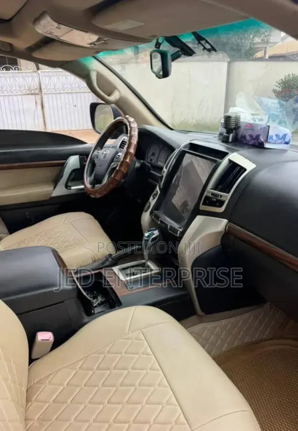 Toyota Land Cruiser 4.0 V6 GX-R 2014 Black
