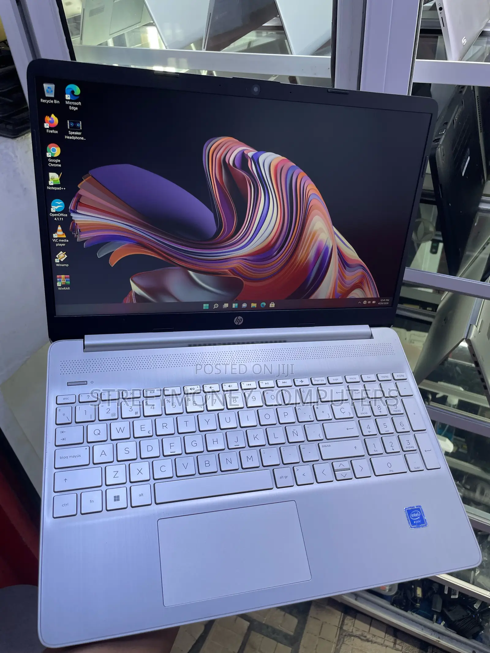 Laptop HP 15s 8GB Intel SSD 256GB