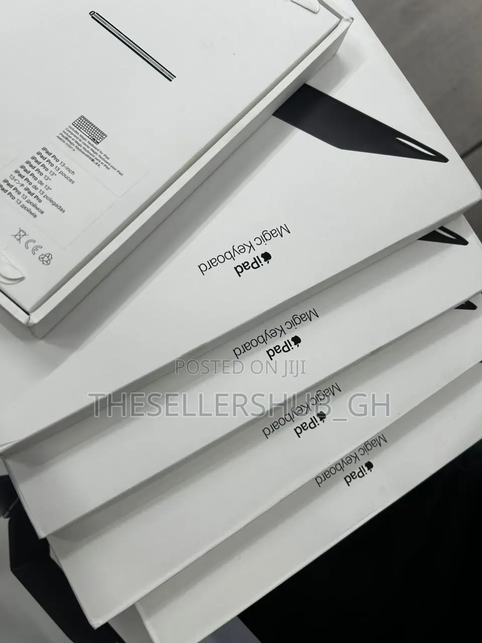 11 Inches Magic Keyboard for iPad Pro M4 M5
