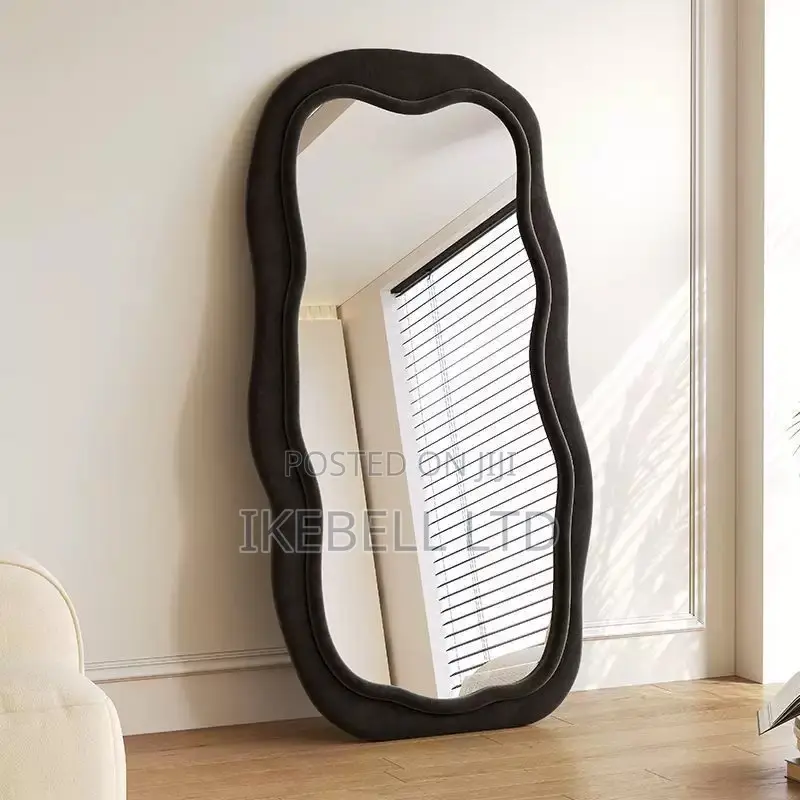 Full Body Wavy Mirror