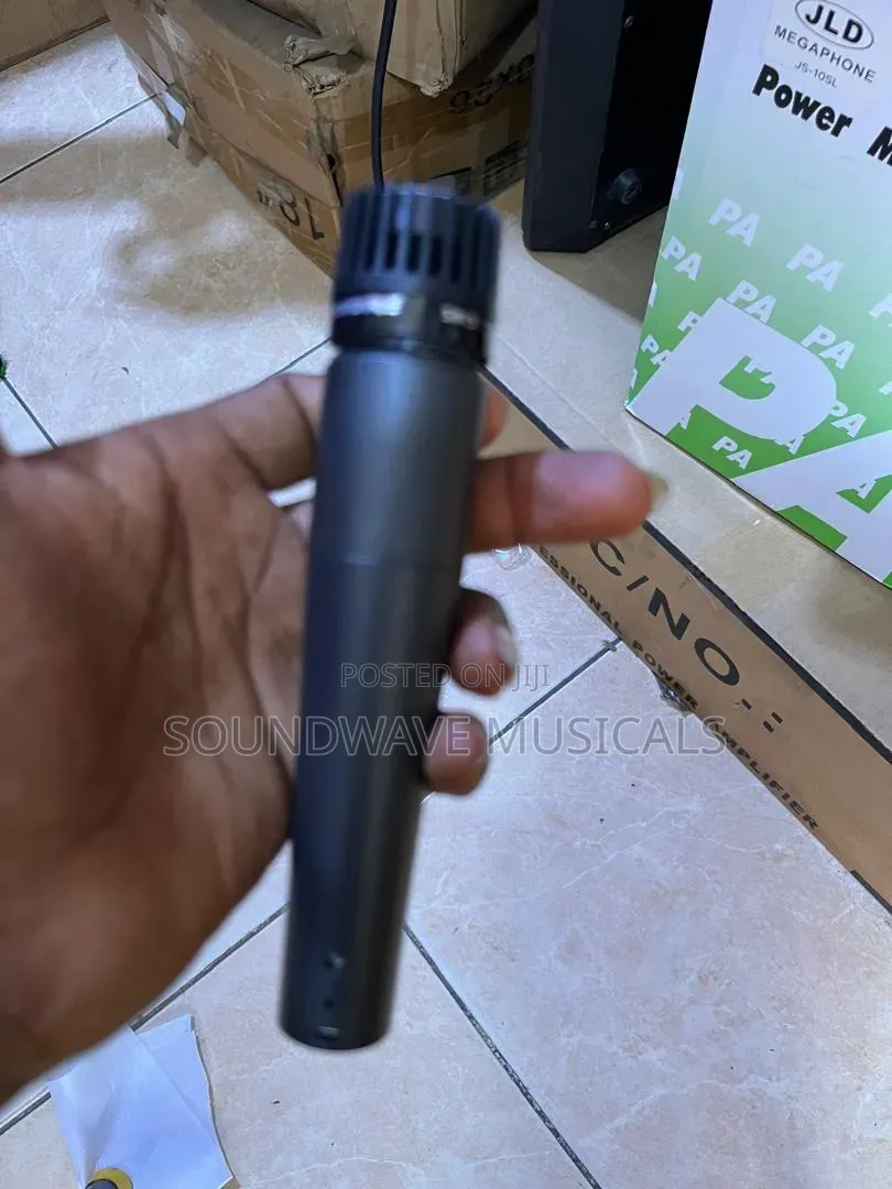 Shura Sm 57 Cord Microphone