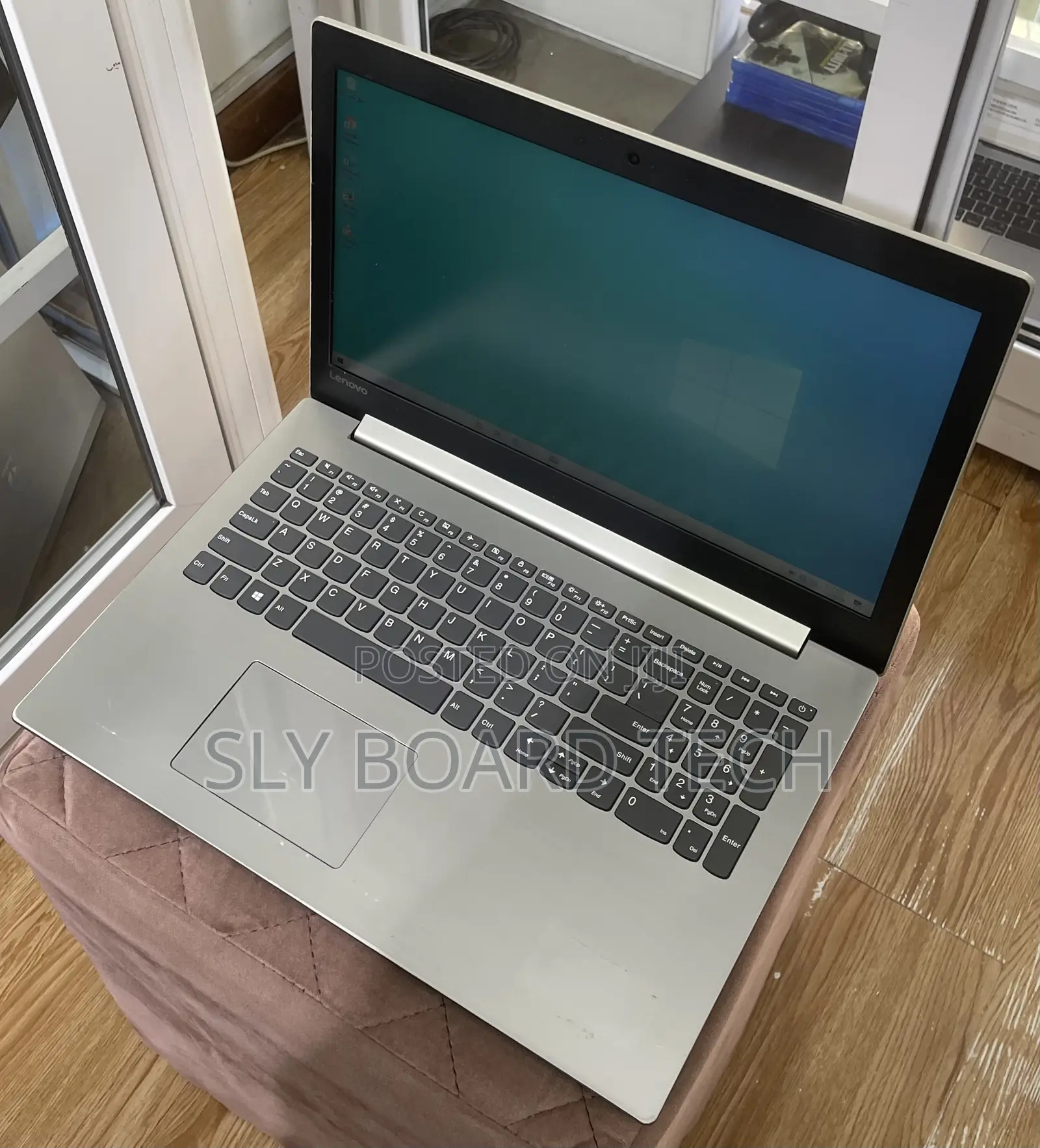 Laptop Lenovo IdeaPad 330 4GB Intel Celeron HDD 500GB