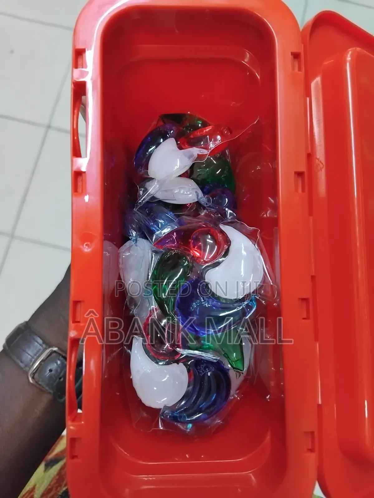 8x Laundry Pod 5 in 1 Pods