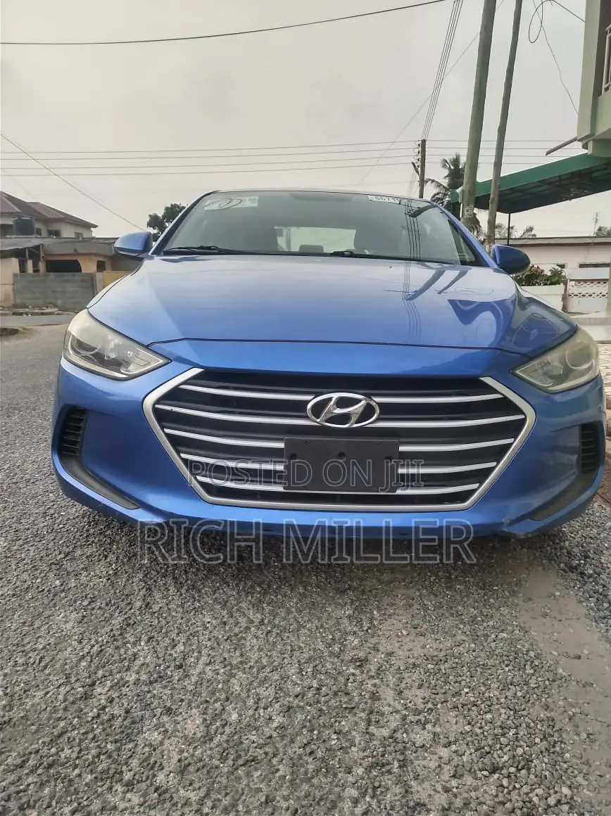 Hyundai Elantra 2017 Blue