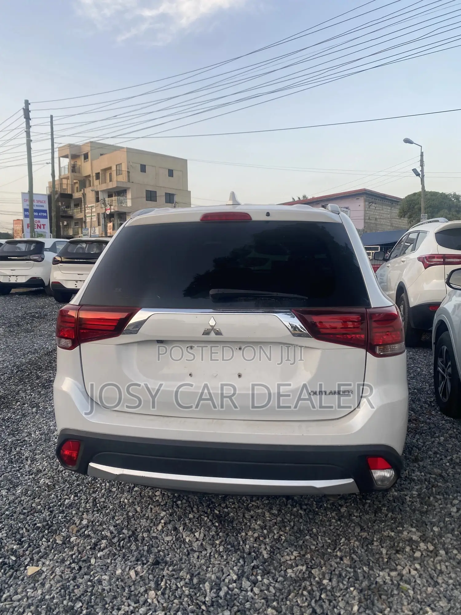 Mitsubishi Outlander 2017 White