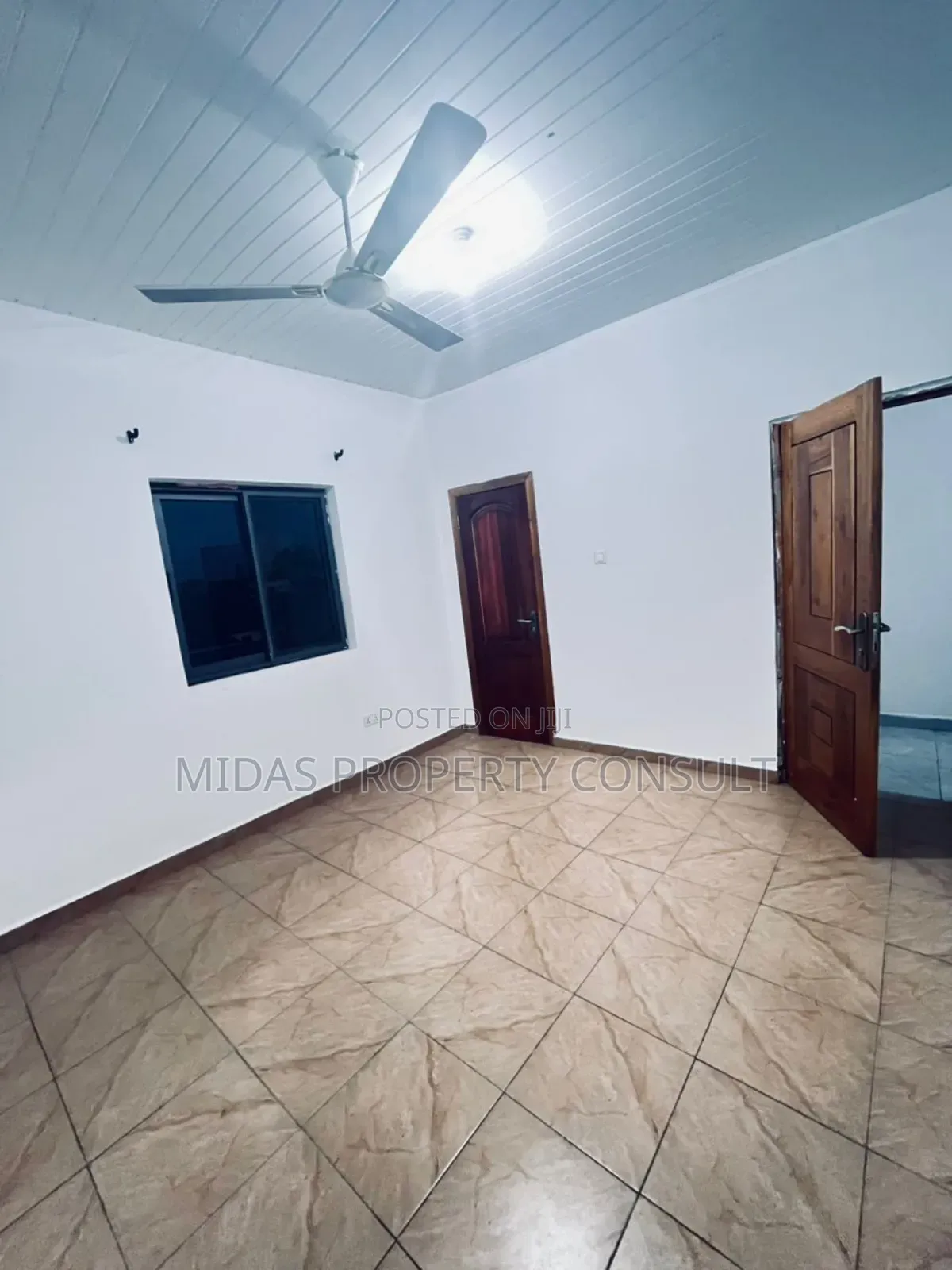 3bdrm Apartment in Madina Estates for rent