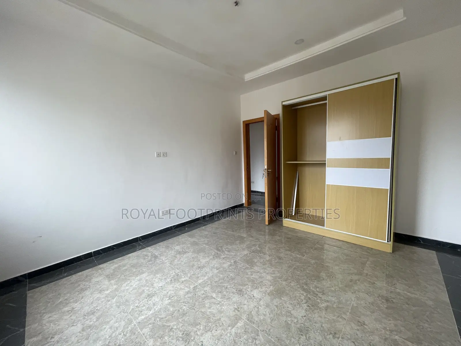 4bdrm Townhouse / Terrace in Royal Footprints, Ashaley Botwe for rent