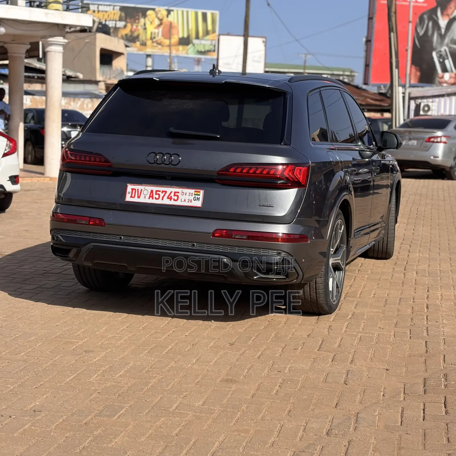 Audi Q7 2024 Gray