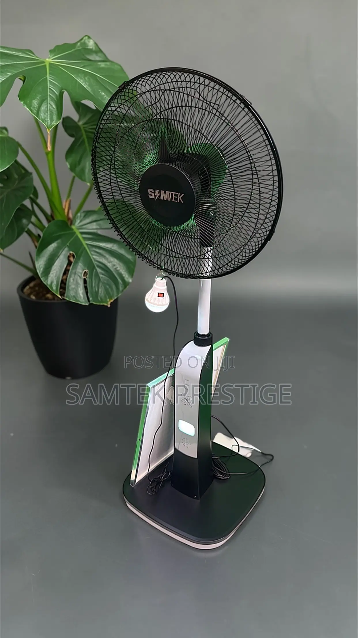 Samtek 16inch Lithium Rechargeable Solar Standing Fan