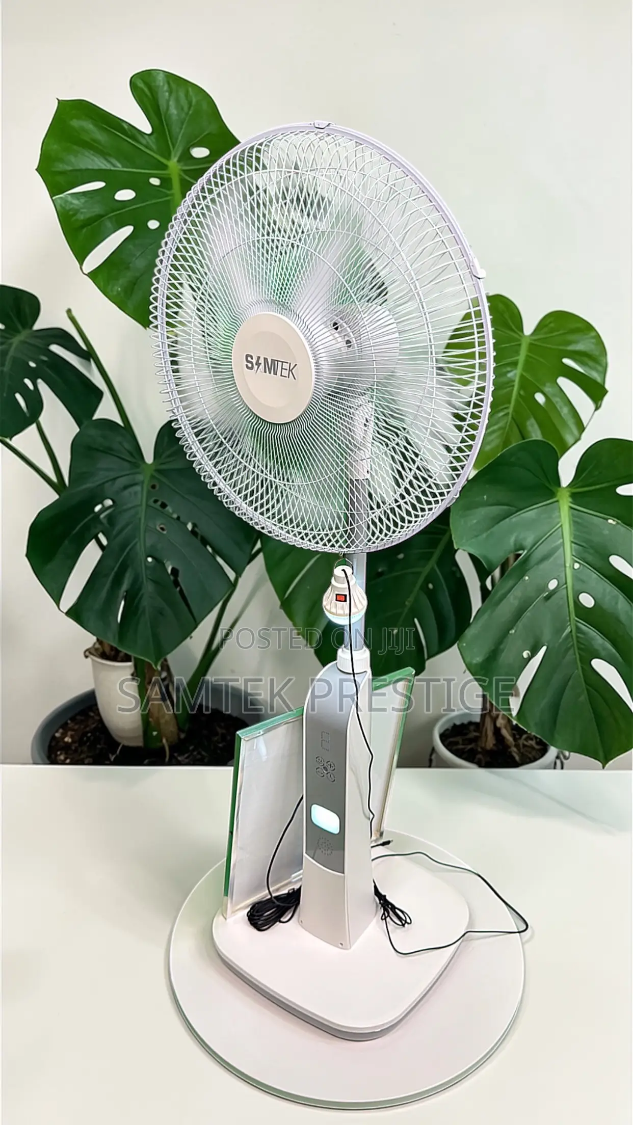 Samtek 16inch Lithium Rechargeable Solar Standing Fan