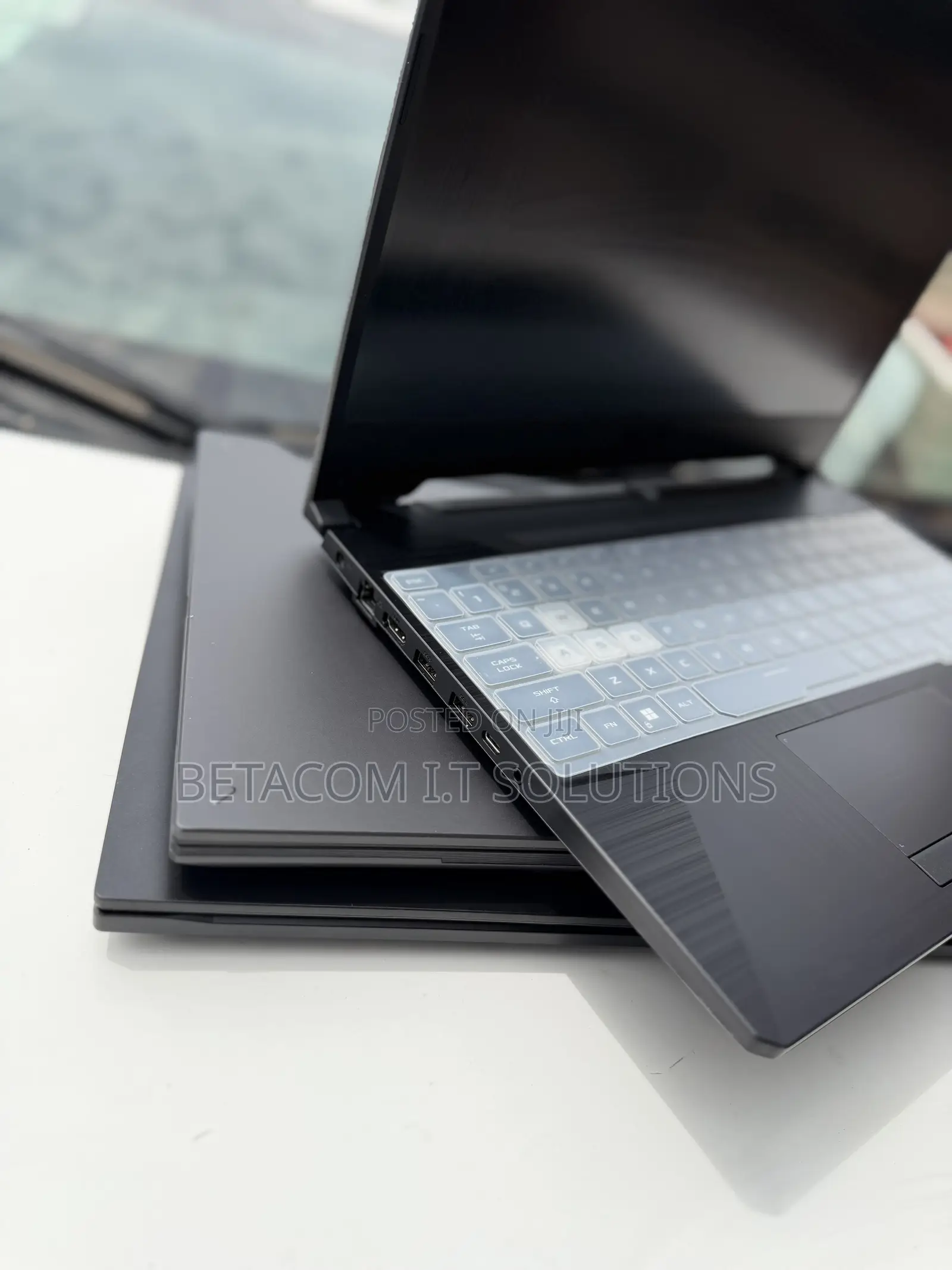 Laptop Asus TUF Gaming A15 8GB AMD Ryzen 7 SSD 512GB