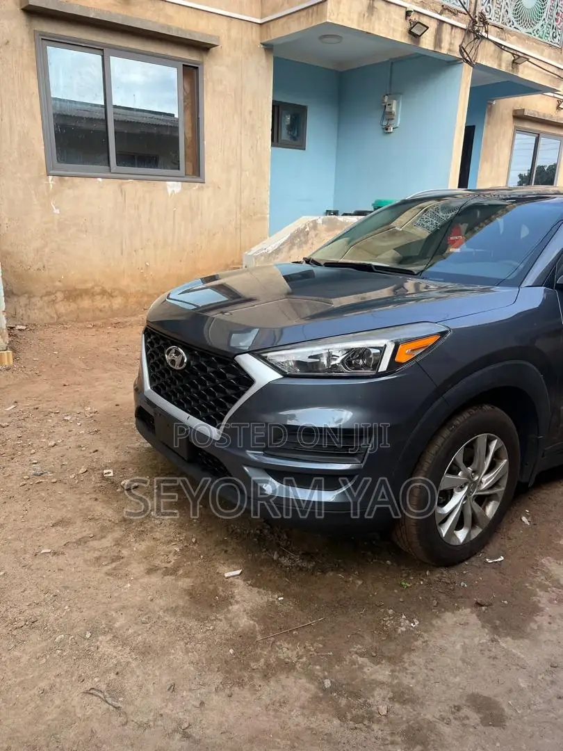 Hyundai Tucson Value AWD 2019 Gray