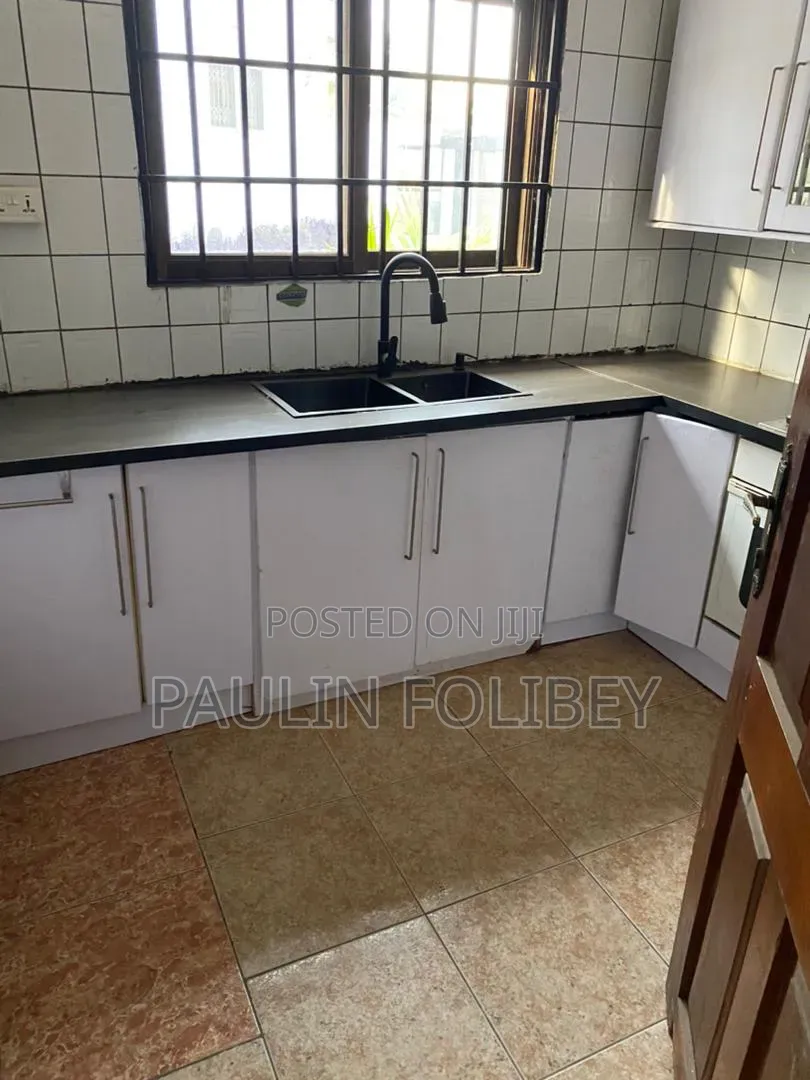 3bdrm House in Dgproperties, Ofankor for rent