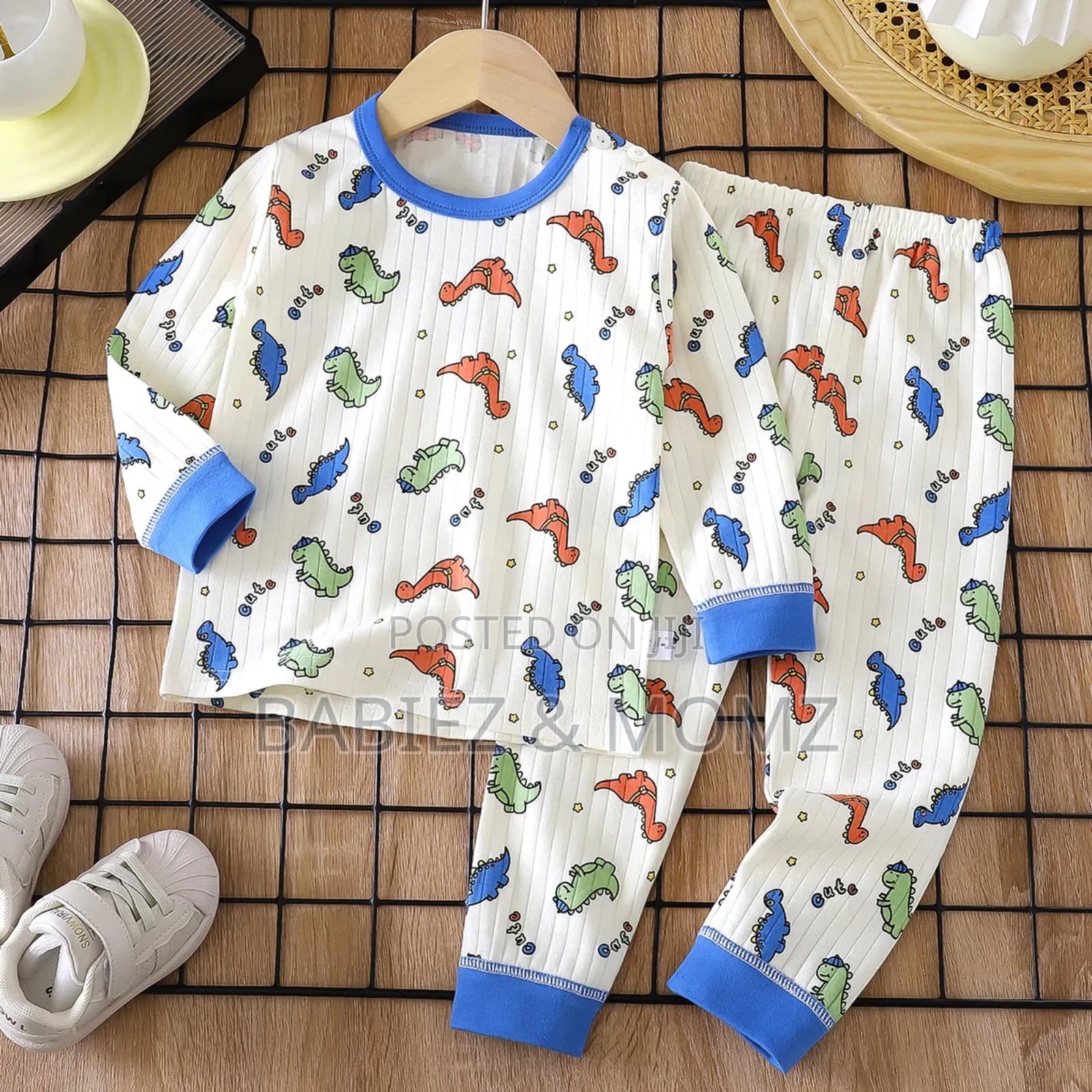Cute Kids 2-Piece Pyjamas Set (6-14 Years)