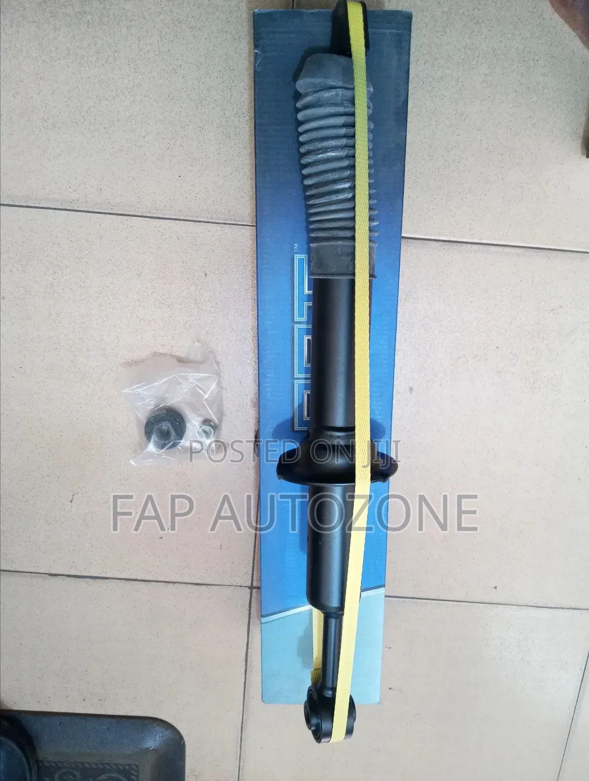 0742. Original Toyota Tacoma Shocks Absorber Imported From Usa