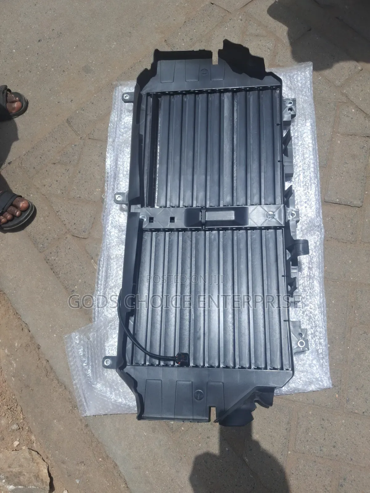 Front Shatter Grill Tacoma 2022-2025 With Motor