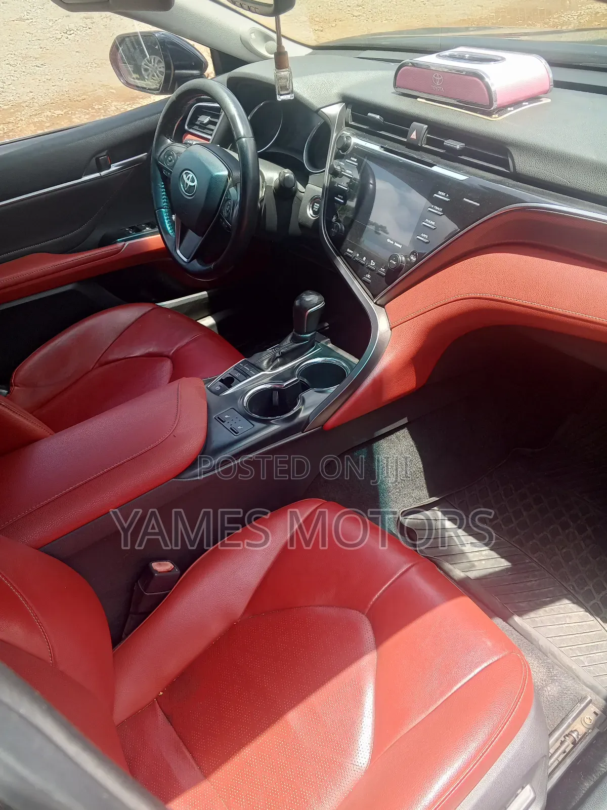 Toyota Camry XSE FWD (2.5L 4cyl 8AM) 2018 Black