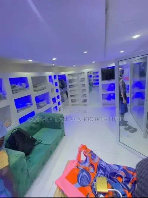 Boutique Container for Rent