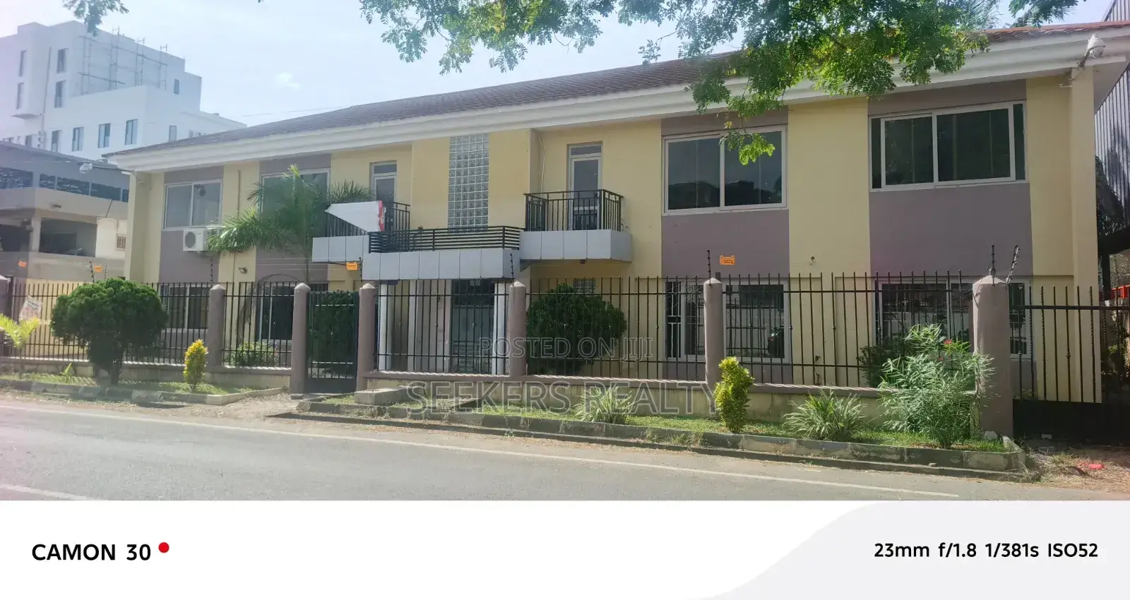 12bdrm House in Seekers Realty, Labone SHS Area for rent