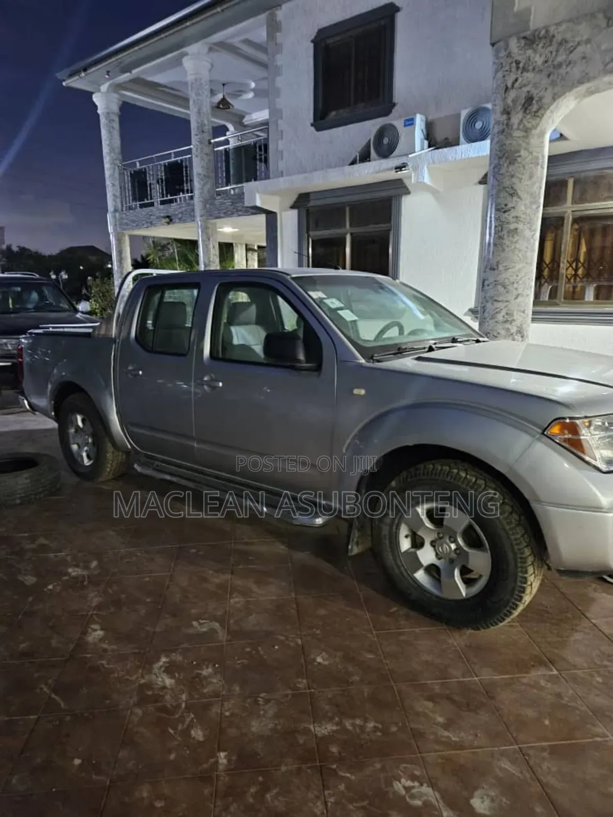 Nissan Navara 2013 Silver