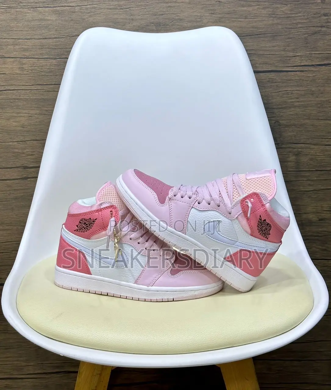 Nike Air Jordan 1 Pink