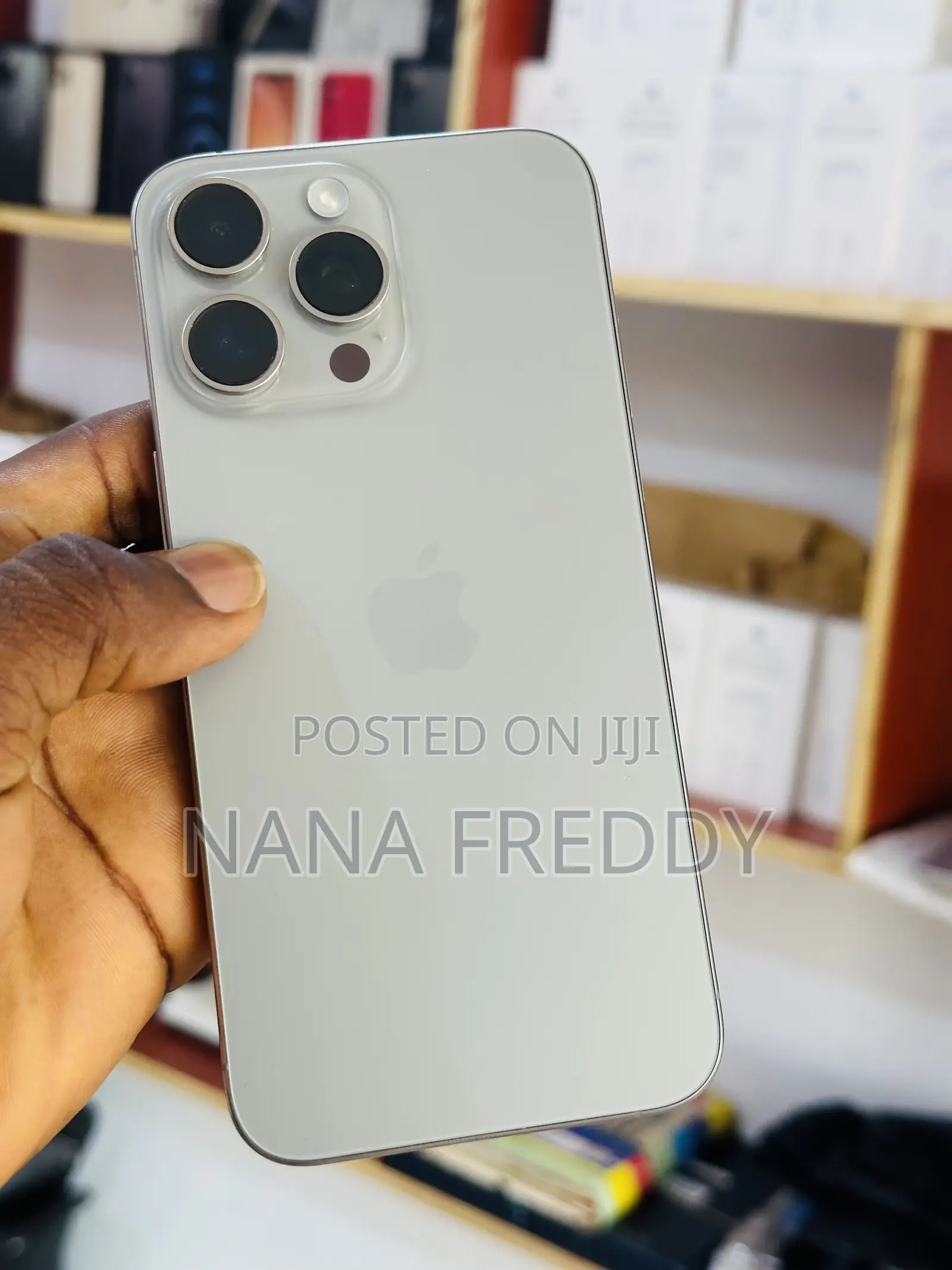 Apple iPhone 15 Pro Max 256 GB Silver