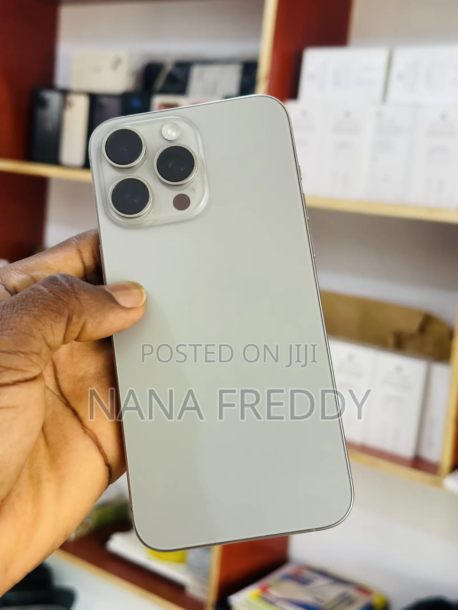 Apple iPhone 15 Pro Max 256 GB Silver