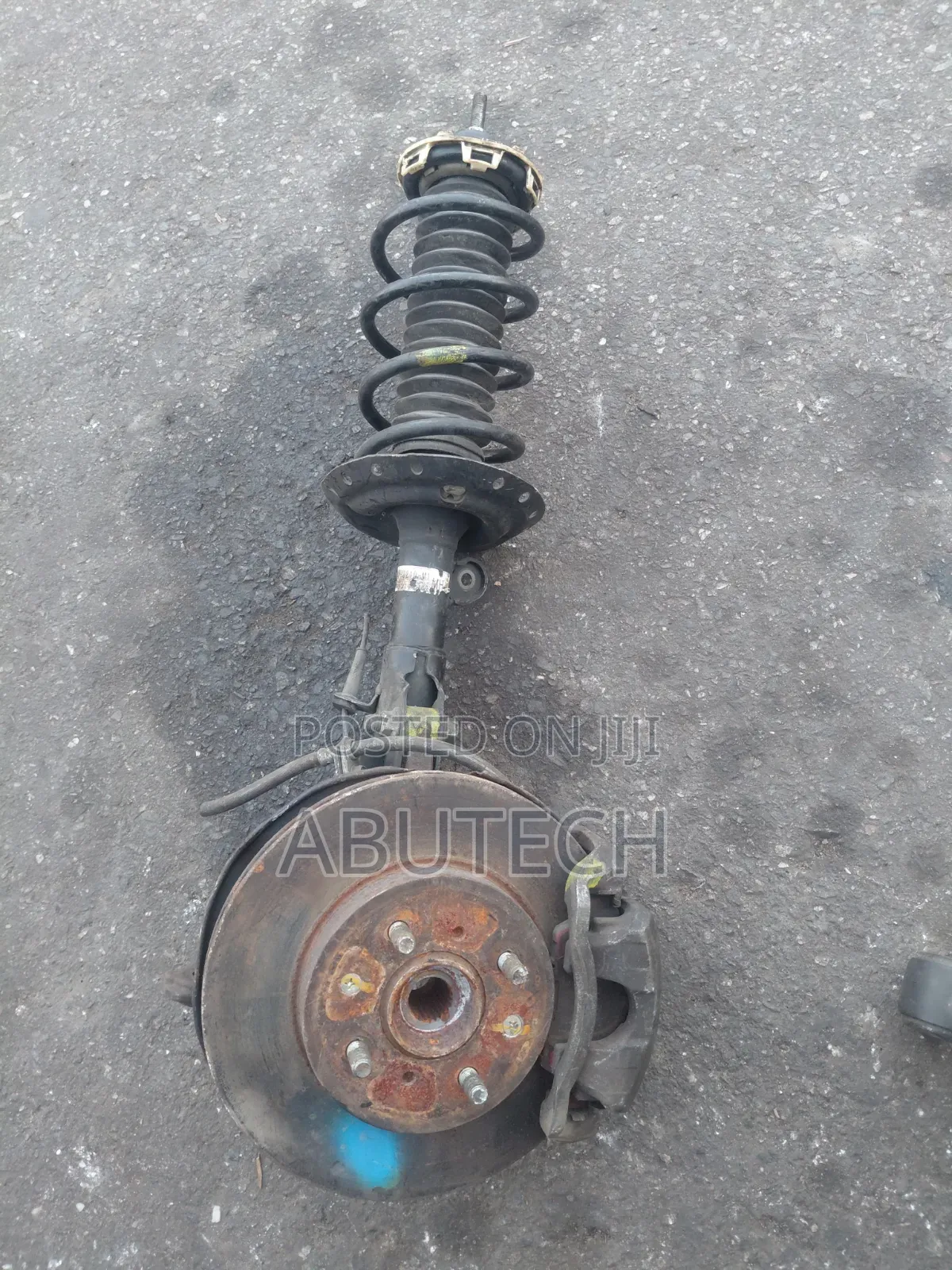 Front Shock and Hub Honda Fit, City 2010, 2012, 2014, 2015, 2017