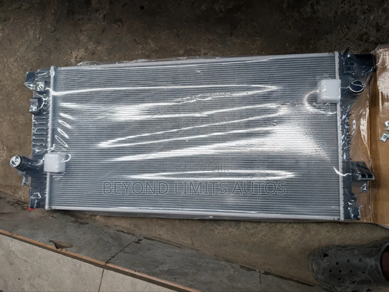 Ford F-150 F159 2012,2013,2014,2015,2016,2017,2018,2019 Radiator