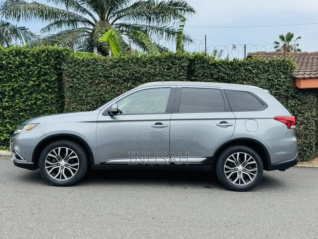 Mitsubishi Outlander SE AWC 2017 Gray