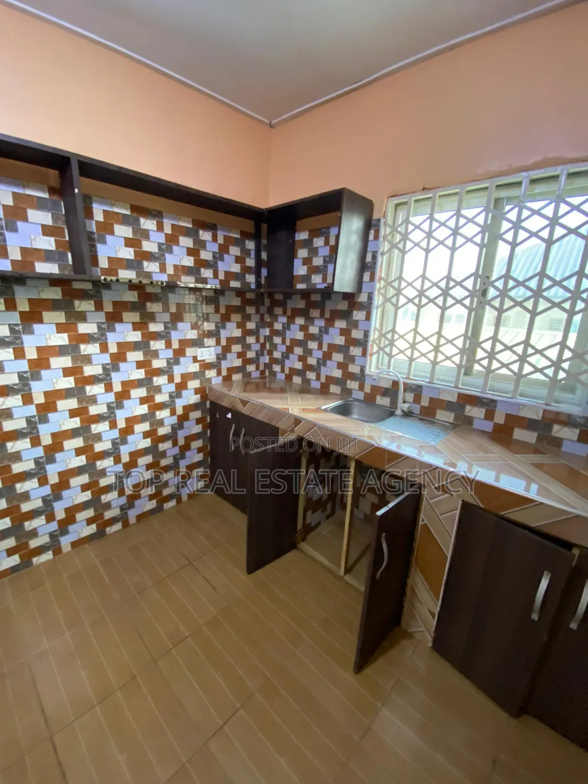 2bdrm Apartment in , Pokuase for rent