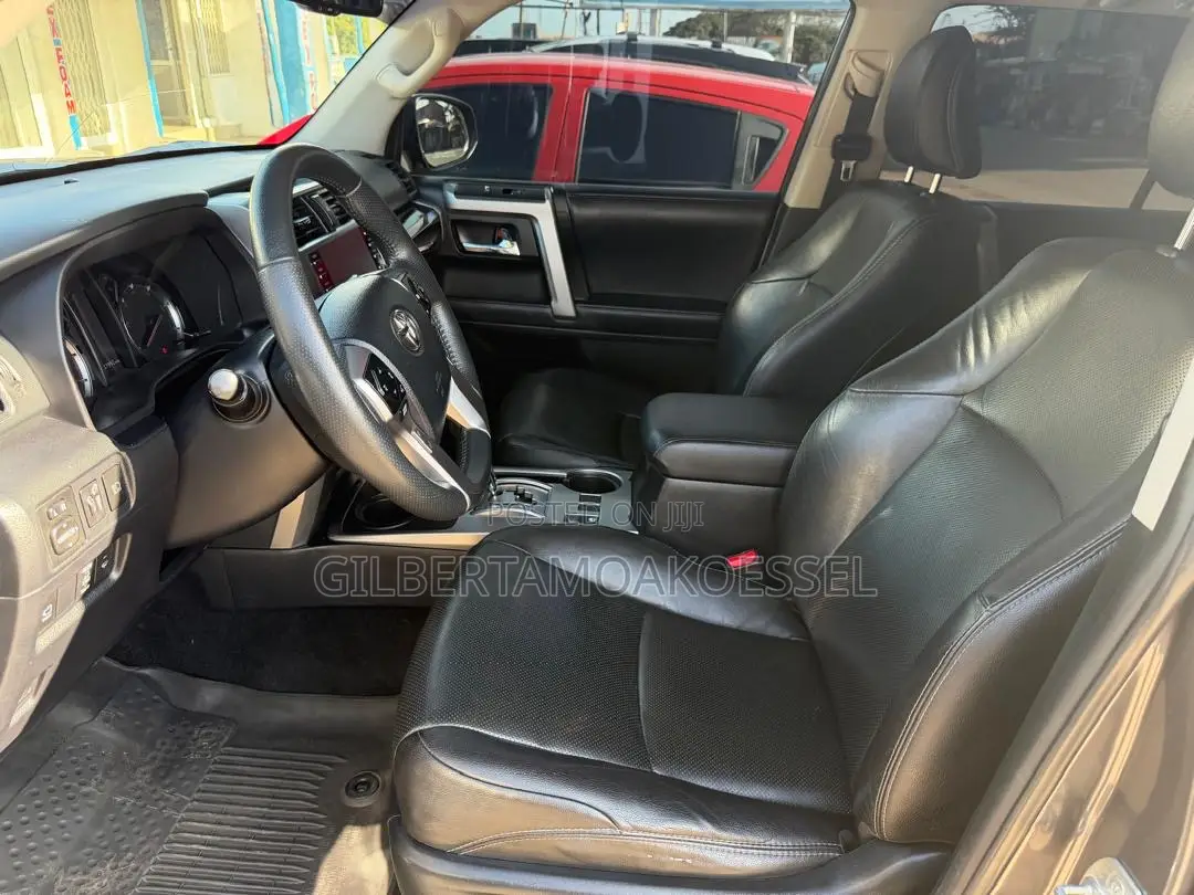 Toyota 4-Runner 2022 Gray