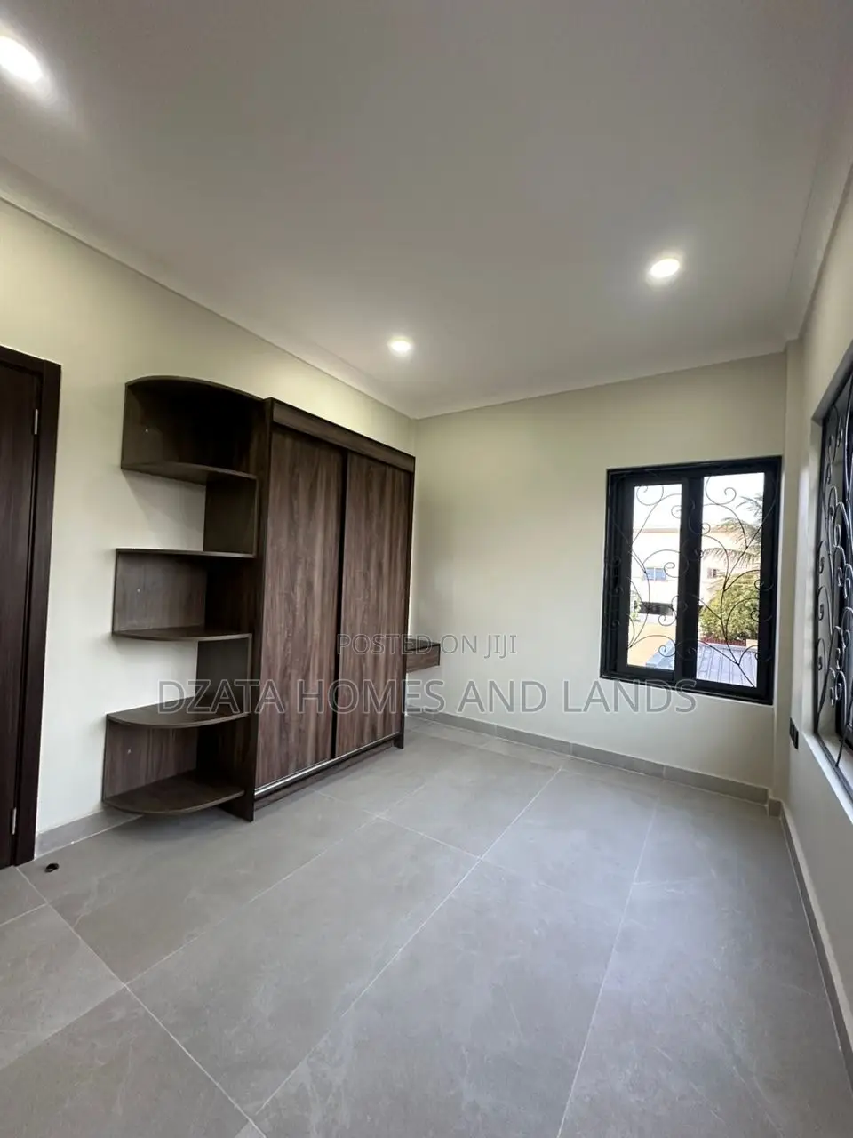 1bdrm Apartment in Sakumono, Spintex for rent