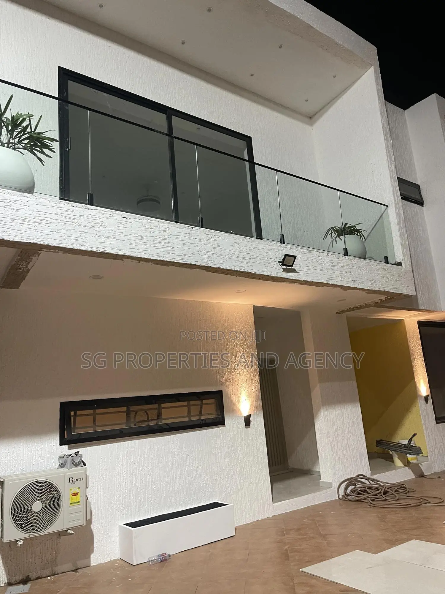 2bdrm Townhouse / Terrace in Lashibi, Sakumono for rent