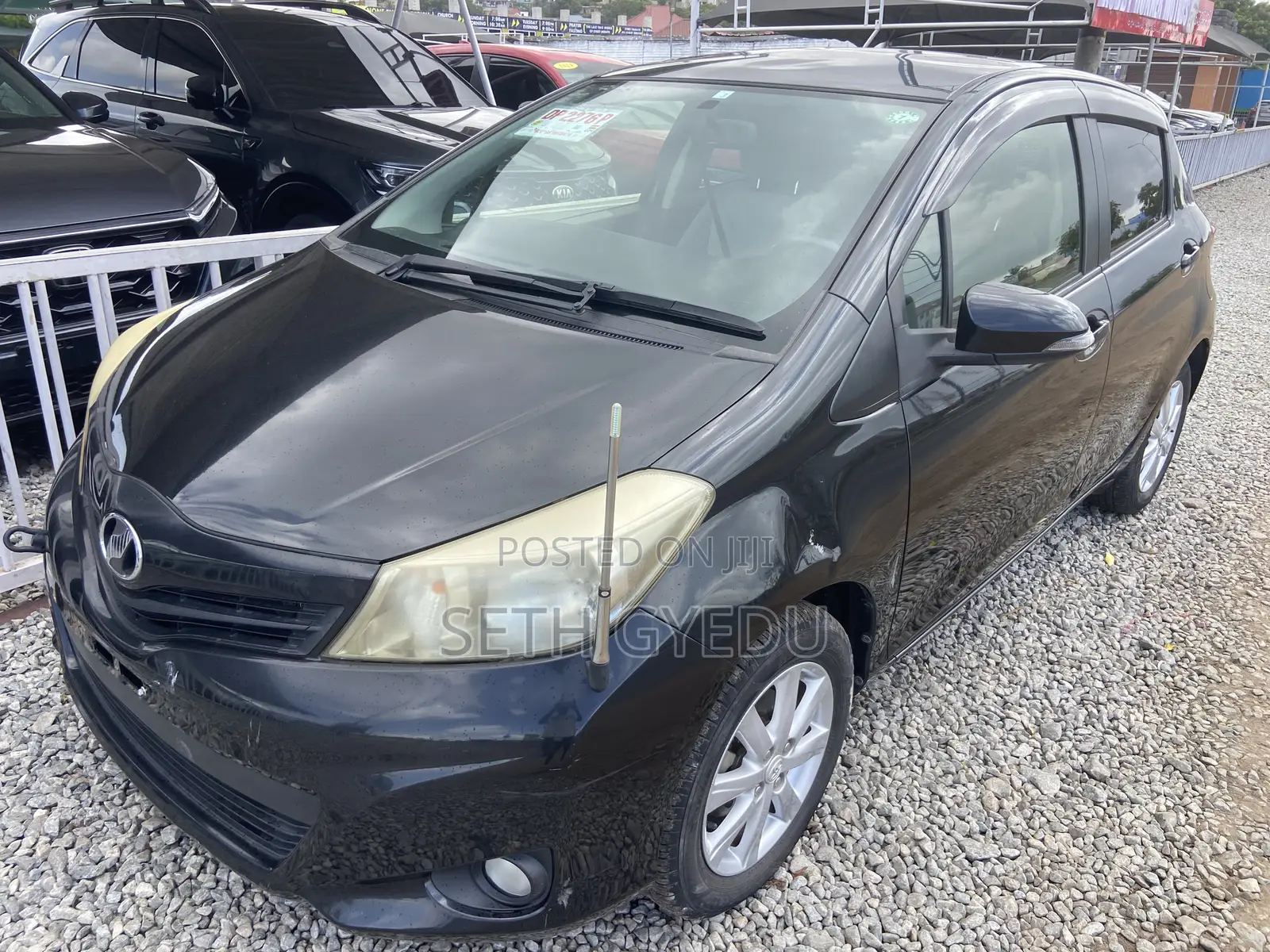 Toyota Vitz 2012 Black