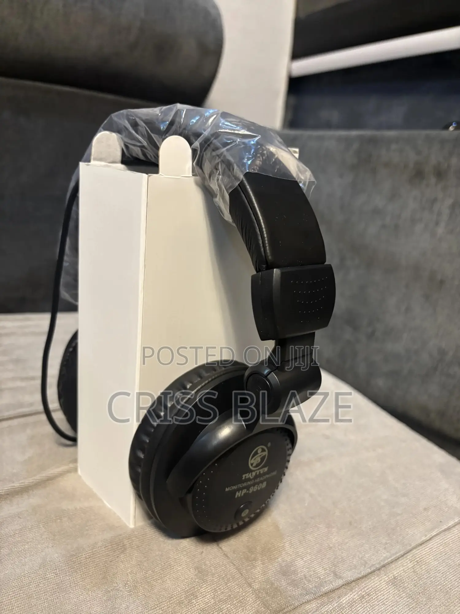 Professional Studio Monitor Headphones