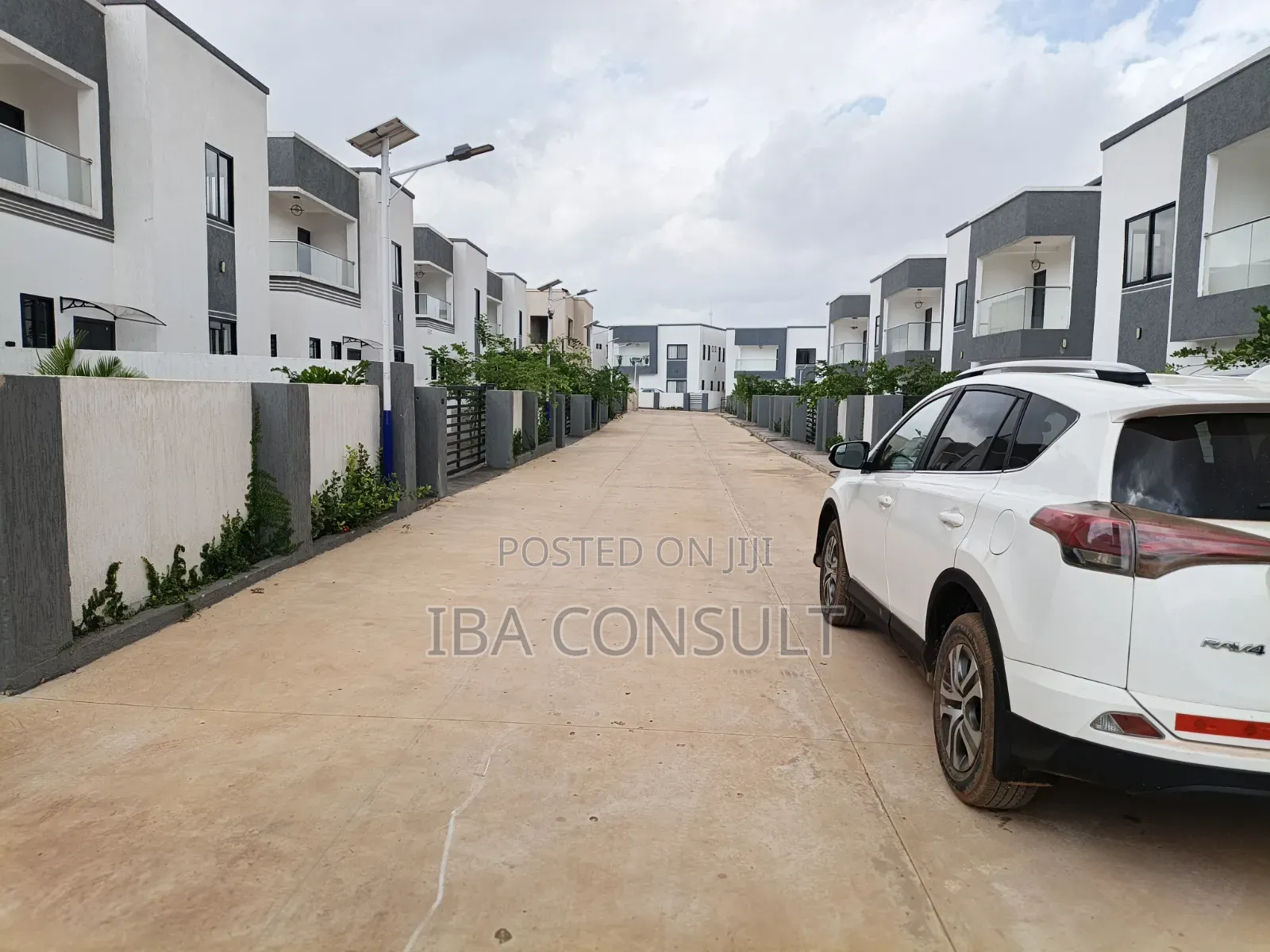 4bdrm House in Oyarifa, Ghana Flag for rent