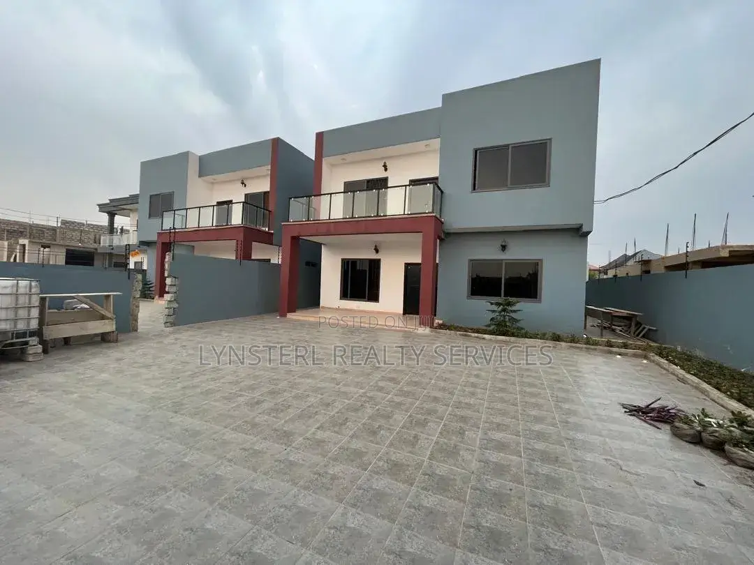 4bdrm House in Lake Side Estate for sale