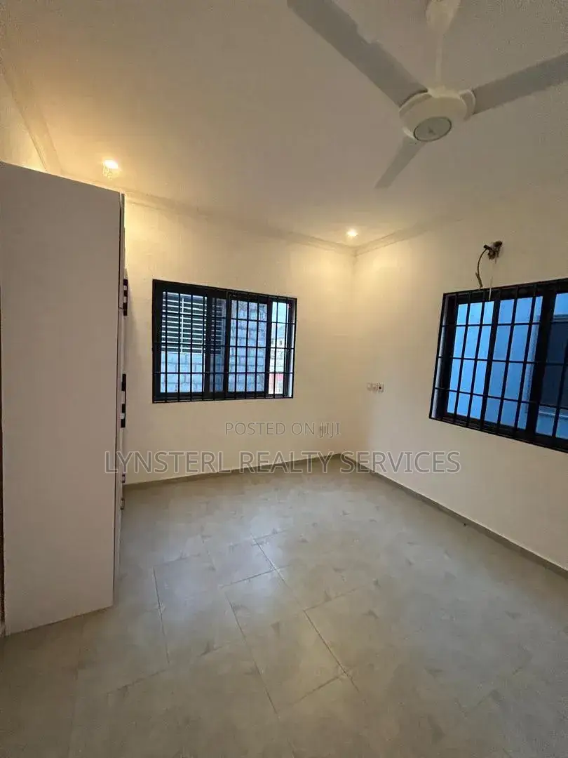 4bdrm House in Lake Side Estate for sale