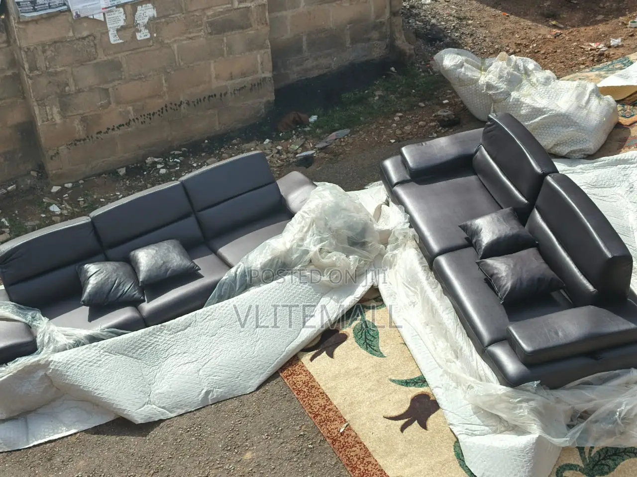 Black Leather Couches