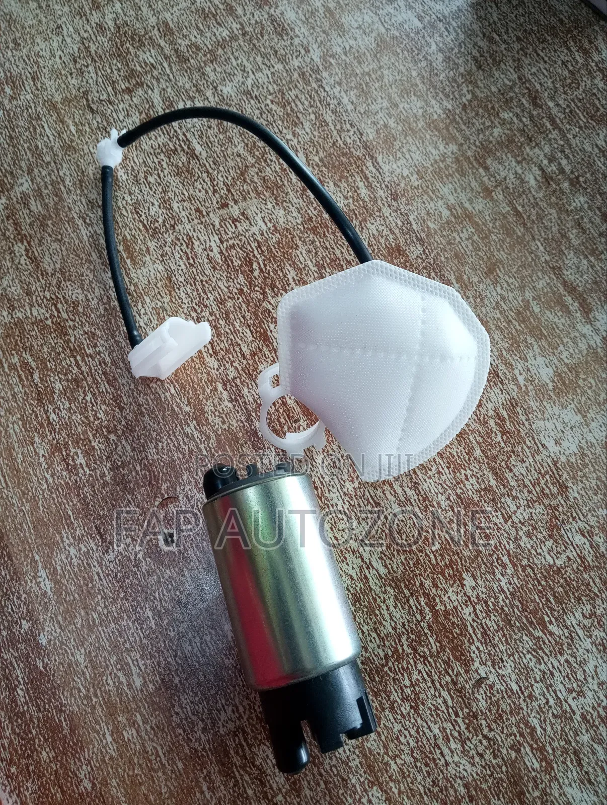 0775. Original Toyota Yaris Fuel Pump Imported From Usa